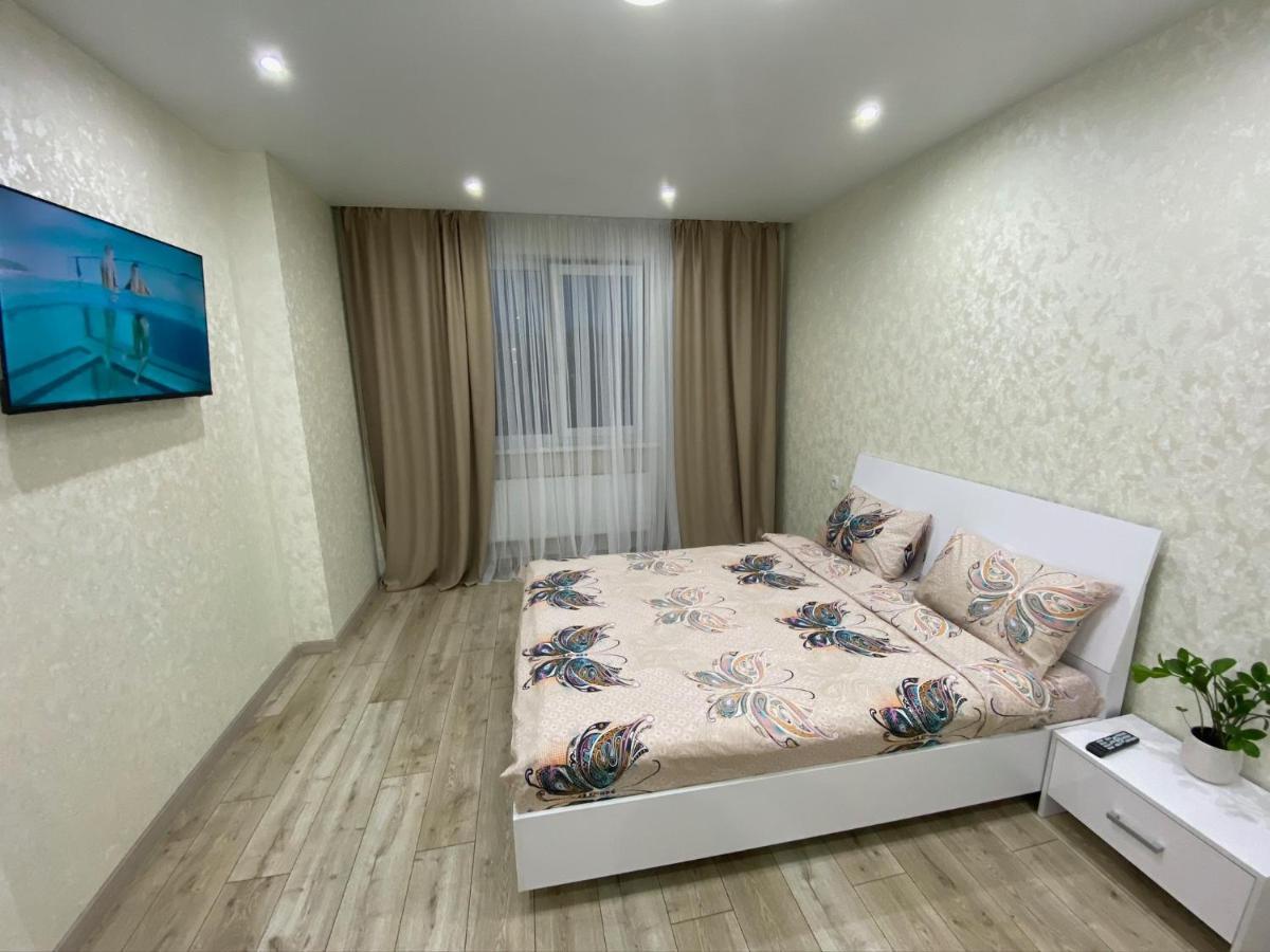 Люкс Апартаменты .Район Автовокзала,В Жк Арена Rivne Exterior photo